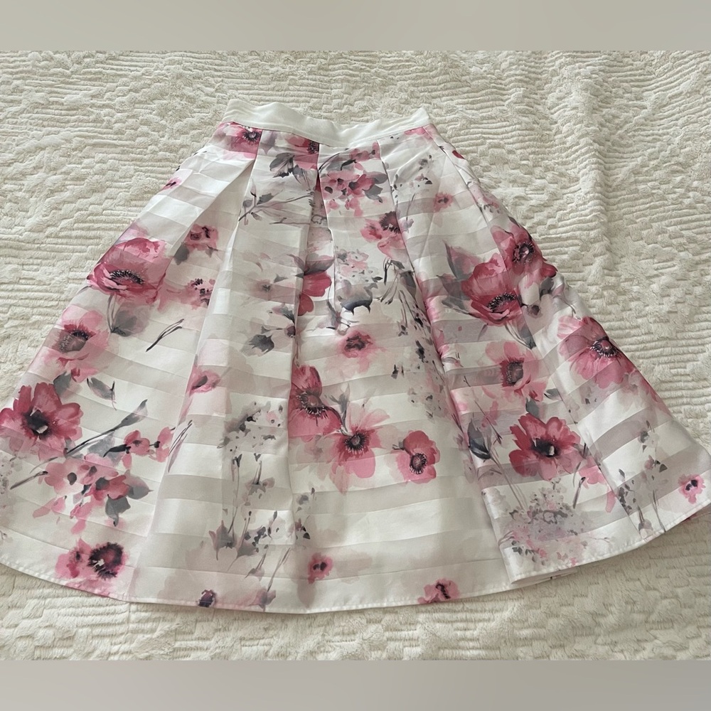 Floral Pink and White Women's Skirt and Pink Shirt